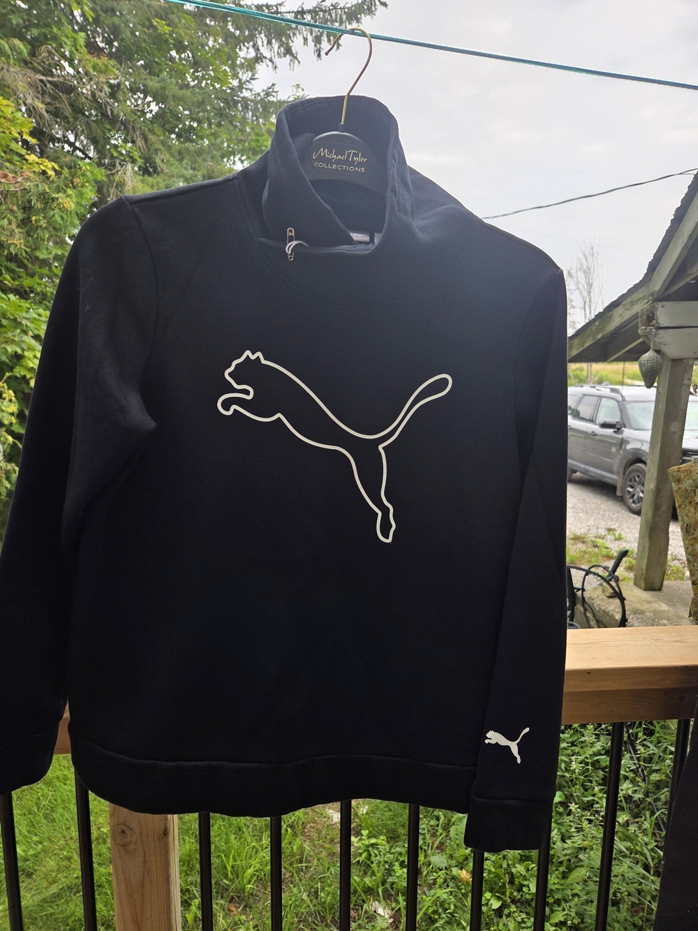 Puma Women’s Black Pullover Sweatshirt
